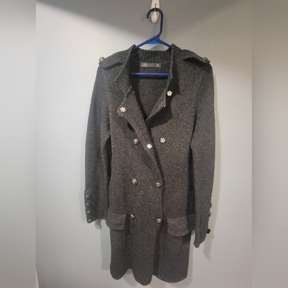 Zara  button up Sweater - Picture 1 of 6